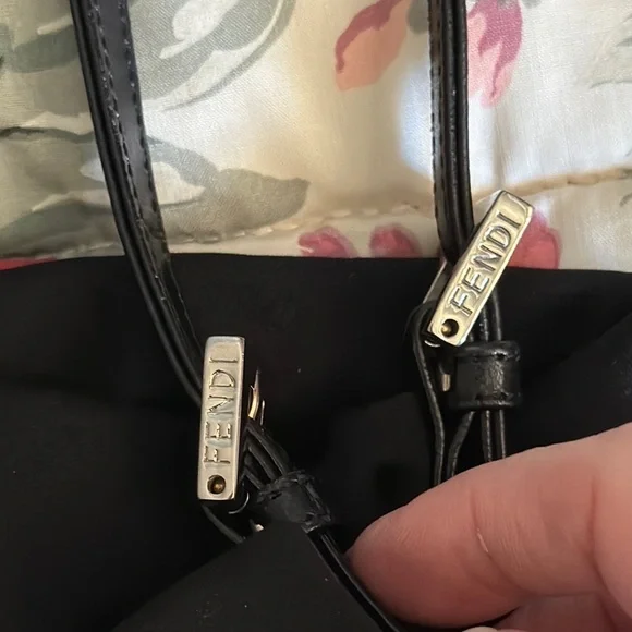 Fendi Authentic Black slouchy Tote shoulder Bag - Picture 10 of 12